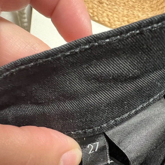 J BRAND DARK JEANS SIZE 27. Like new - Picture 9 of 10